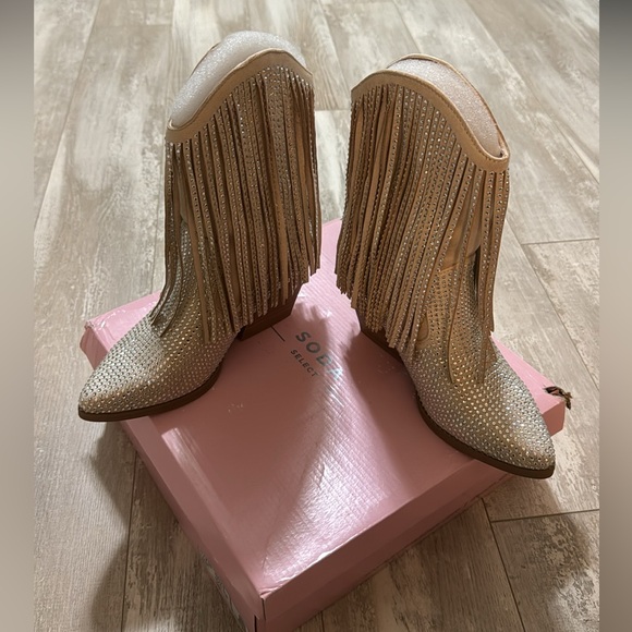 Midland Rhinestone Fringe Bootie - Picture 1 of 3